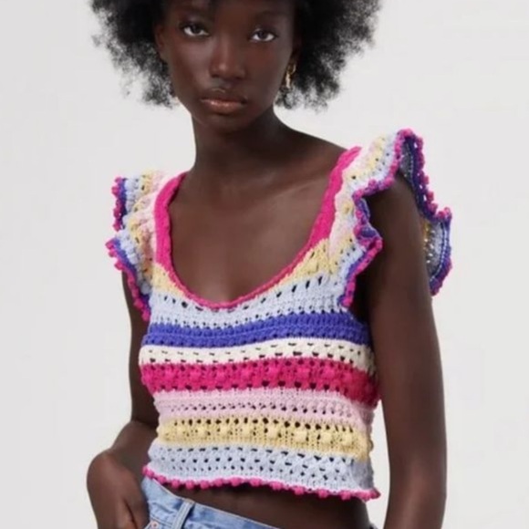 Zara Tops - ZARA Ruffled Crochet Knit Top – Size S
